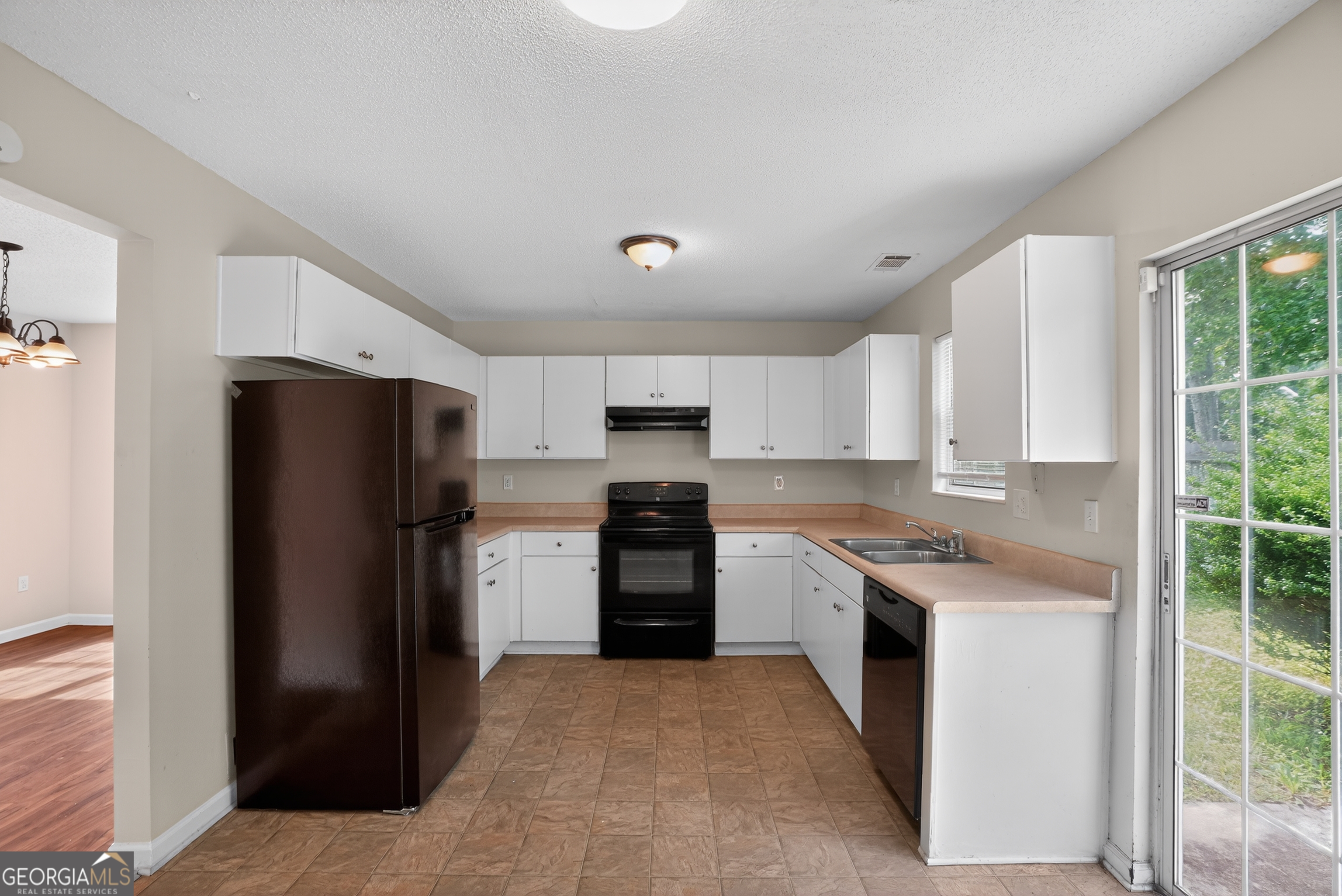 6307 Klondike River Road Property Photo 19