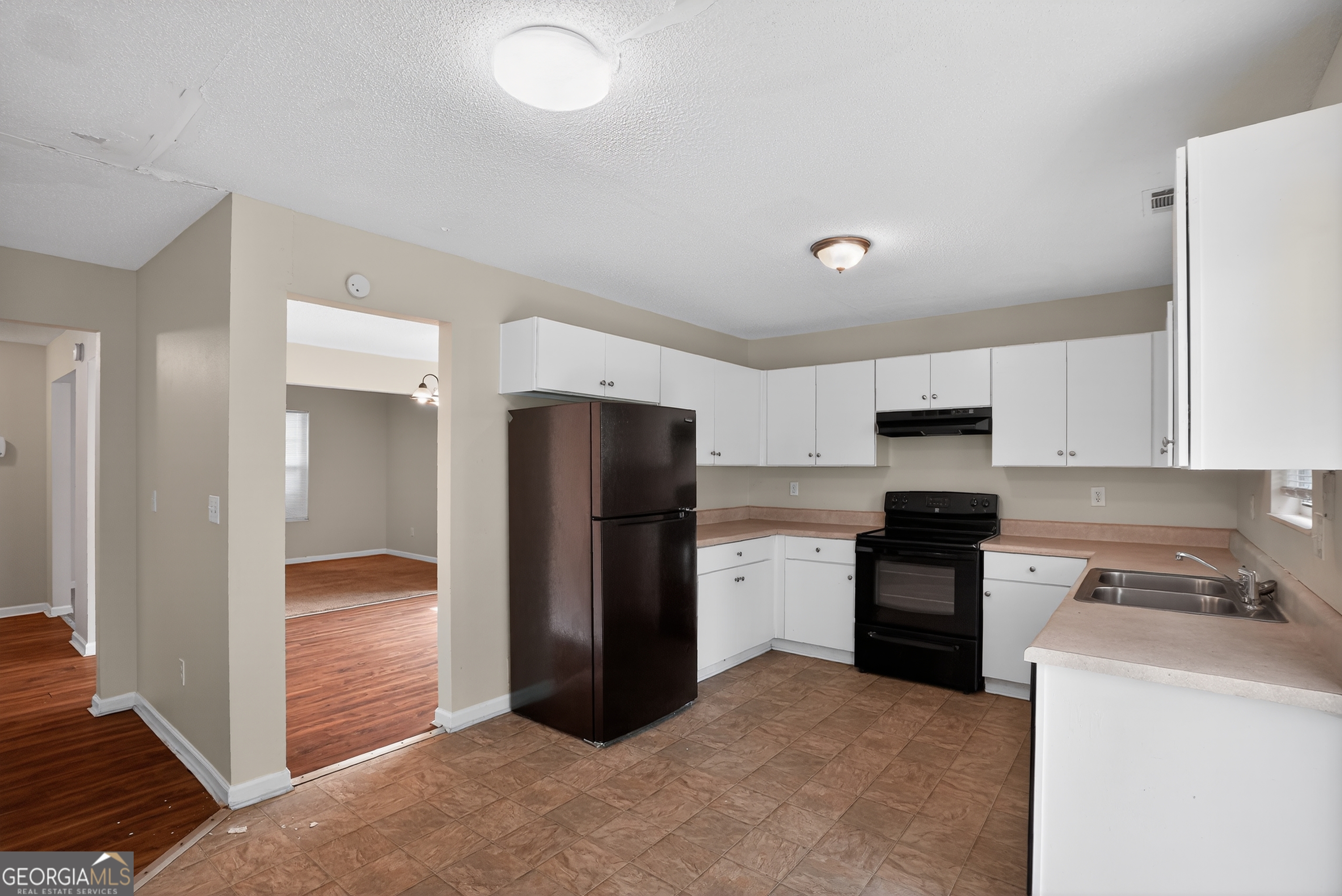 6307 Klondike River Road Property Photo 20