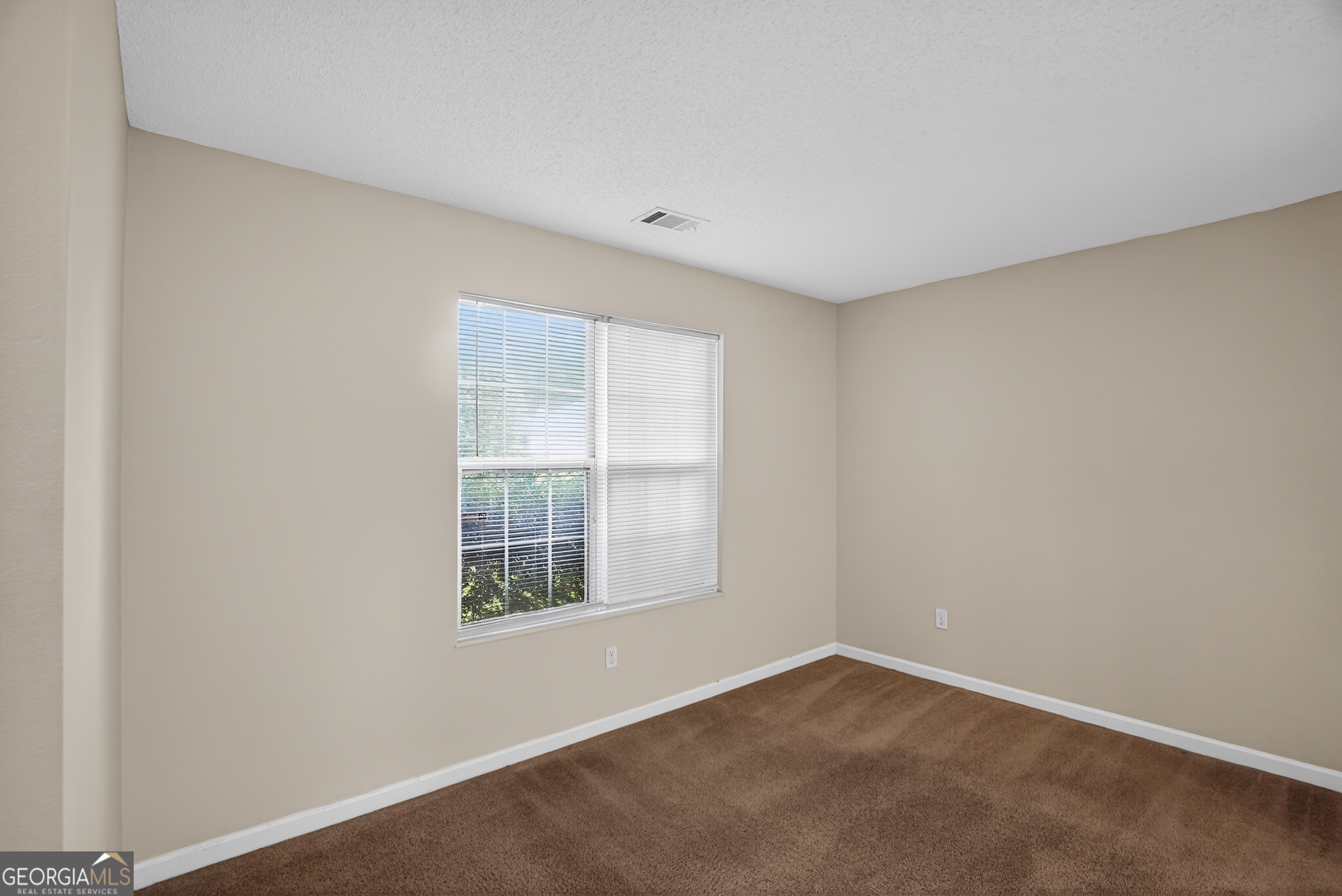 6307 Klondike River Road Property Photo 25