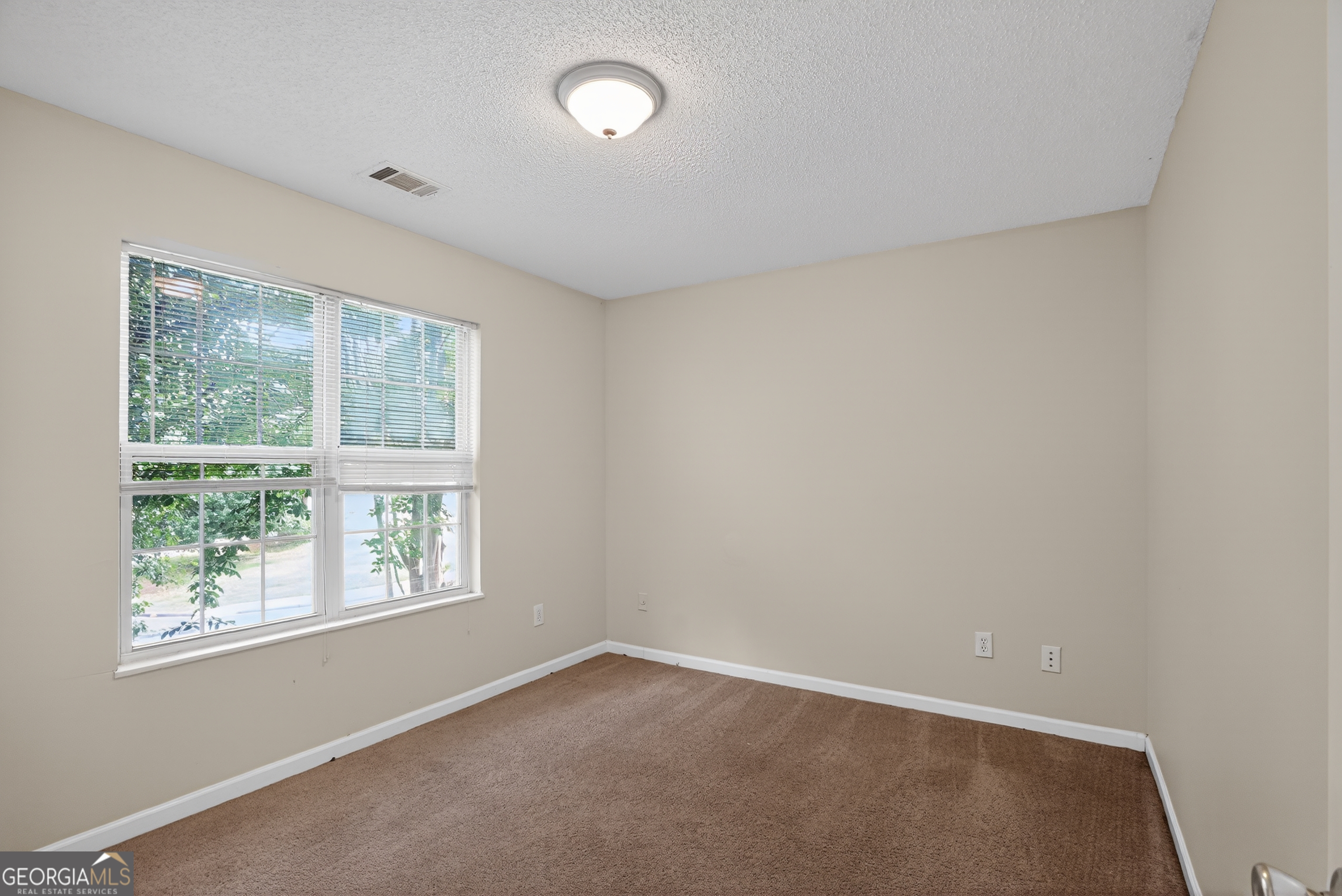 6307 Klondike River Road Property Photo 29