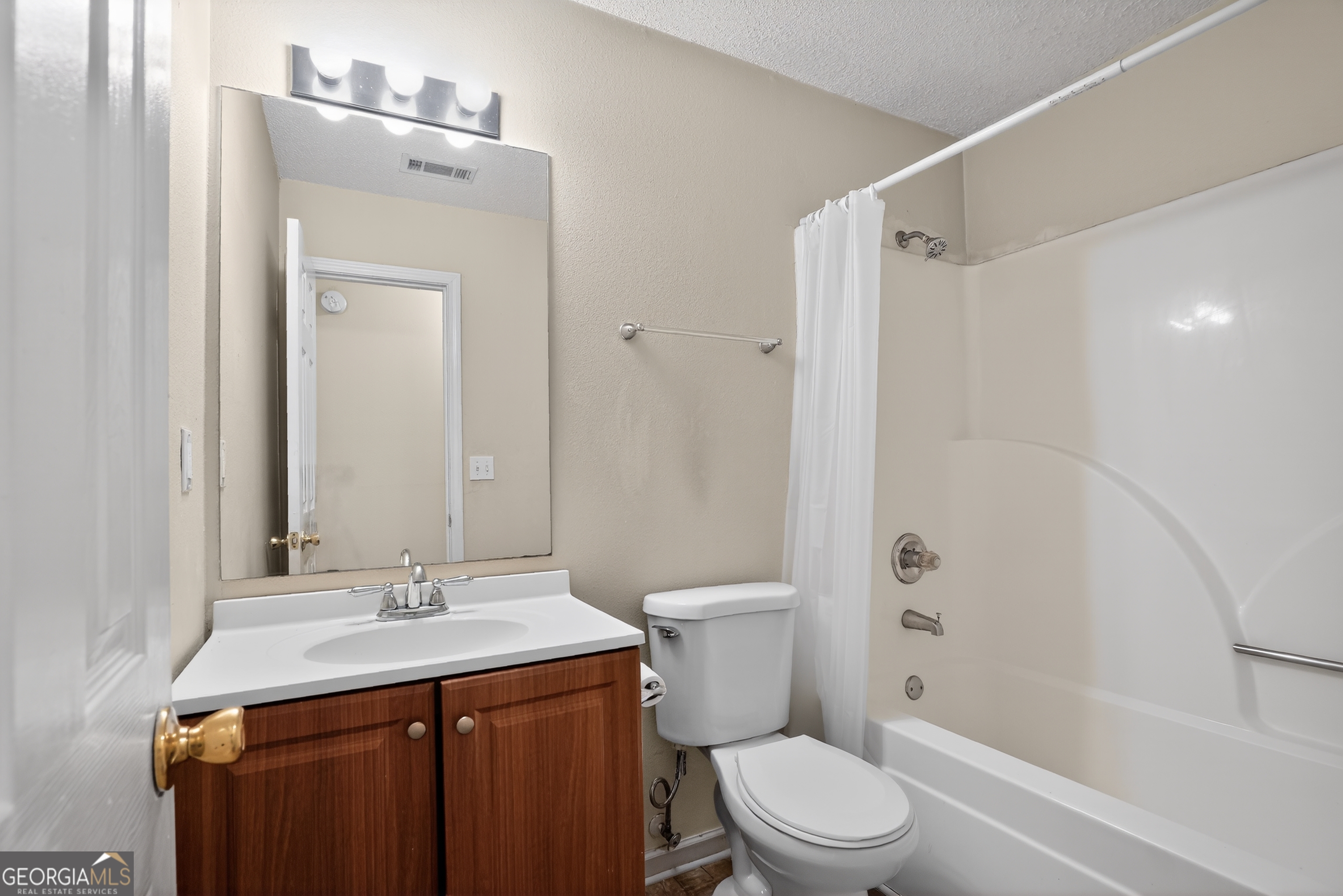 6307 Klondike River Road Property Photo 34