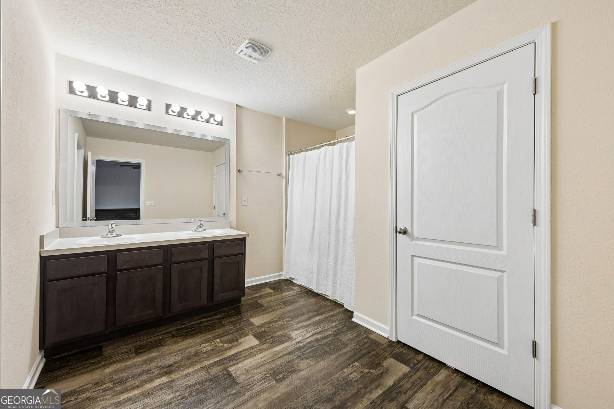 127 Ashwood Circle Property Photo 32