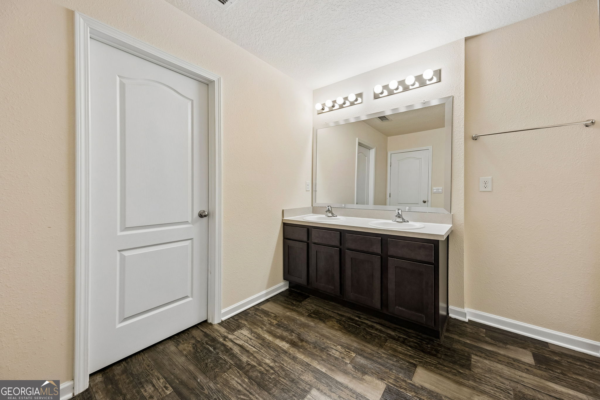 127 Ashwood Circle Property Photo 33