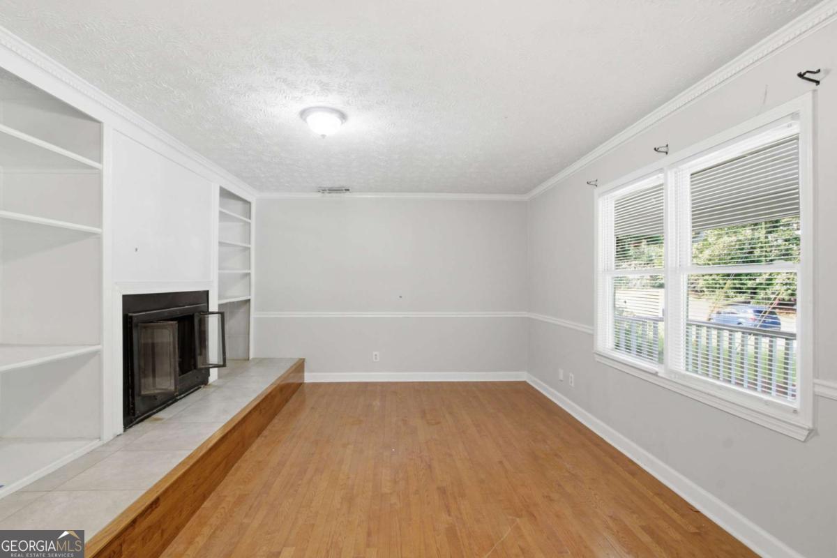 2671 Pine Log Way Property Photo 11