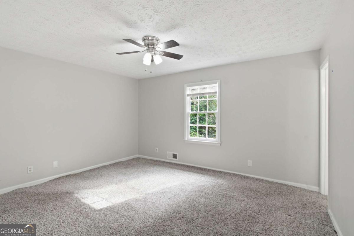 2671 Pine Log Way Property Photo 17
