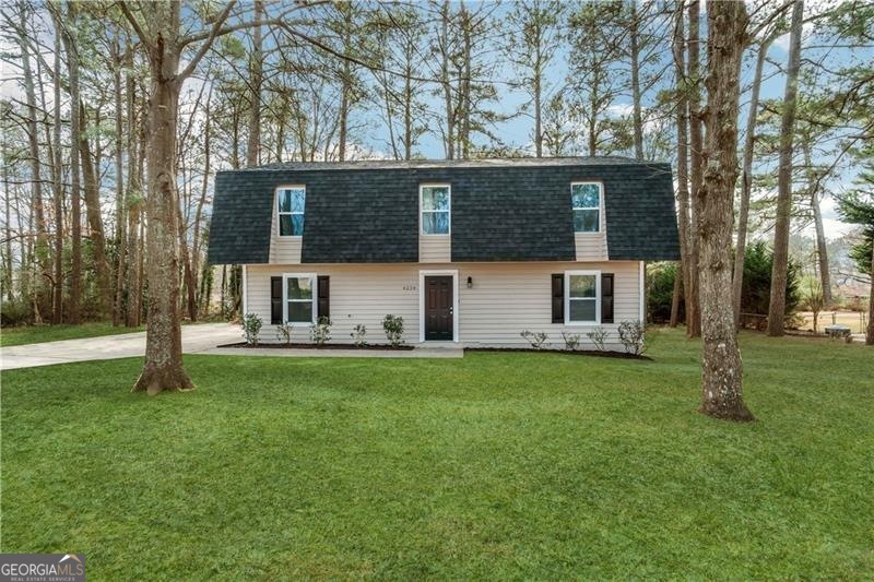 4239 MIDWAY Drive Property Photo 1
