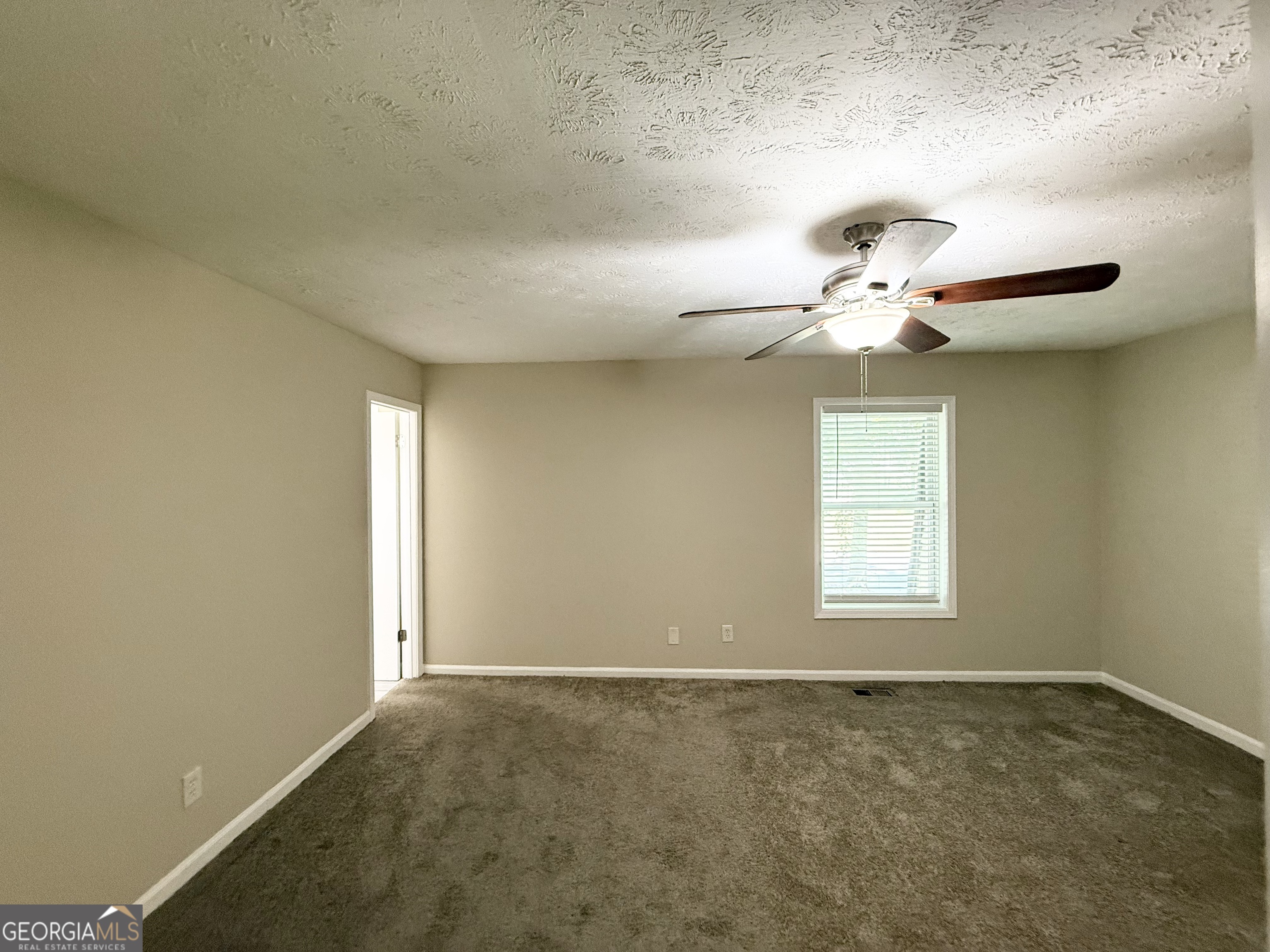4239 Midway Drive Property Photo 7