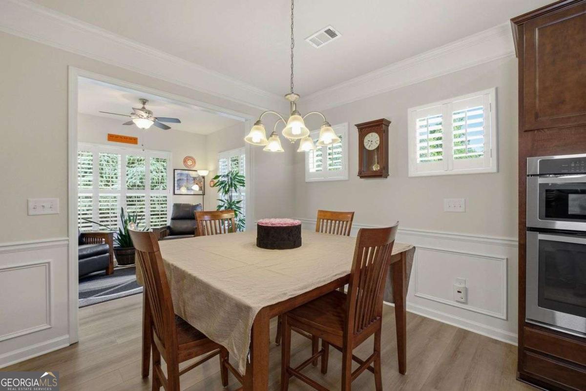 7455 Ashford Manor Way Property Photo 12