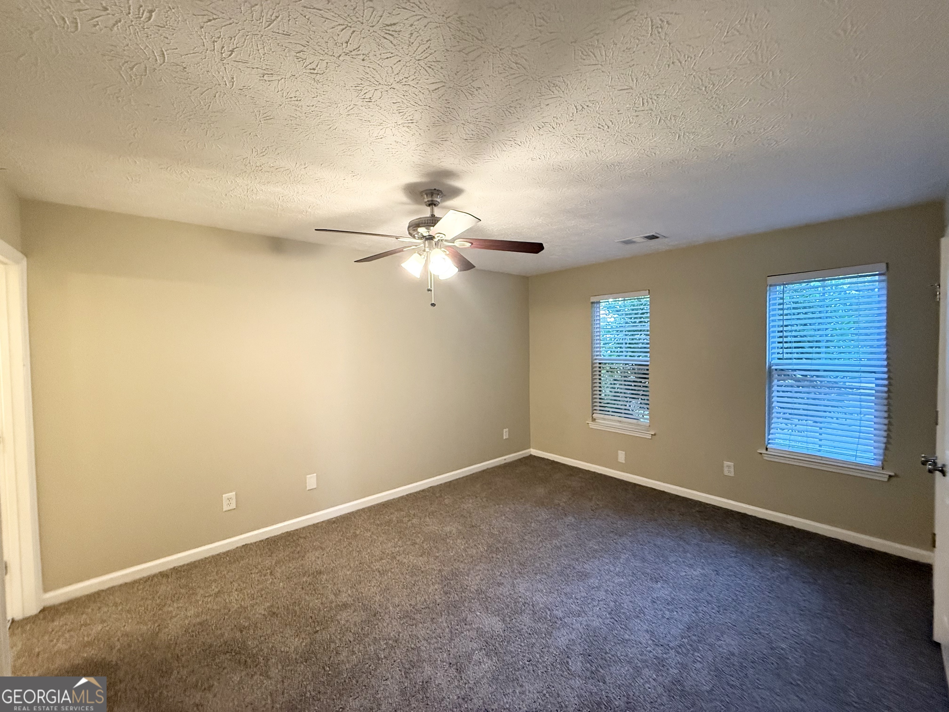 6403 Charter Way Property Photo 4