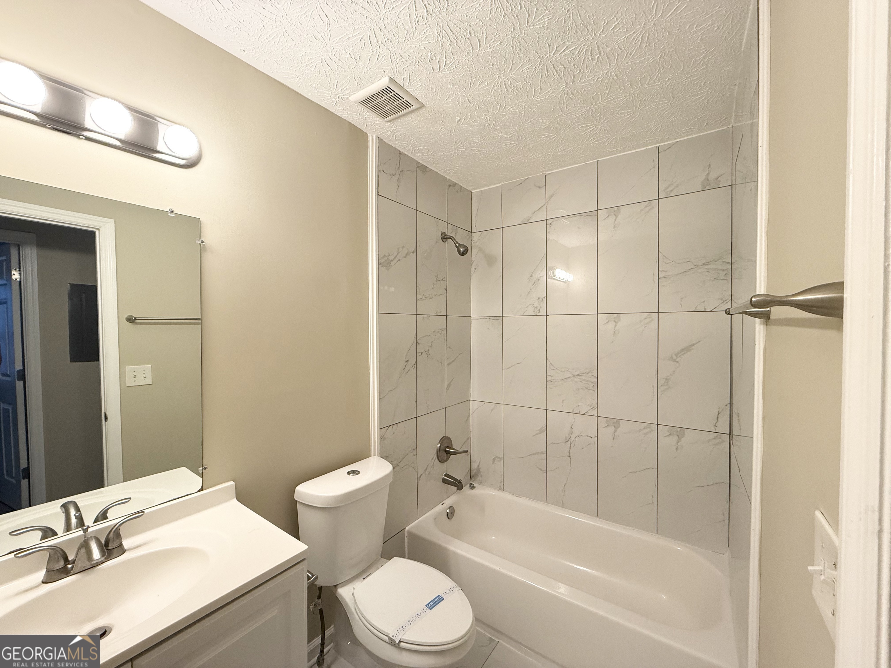 6403 Charter Way Property Photo 7
