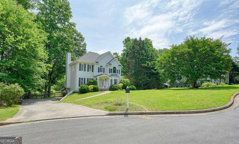 410 Windsor Way Property Photo 2