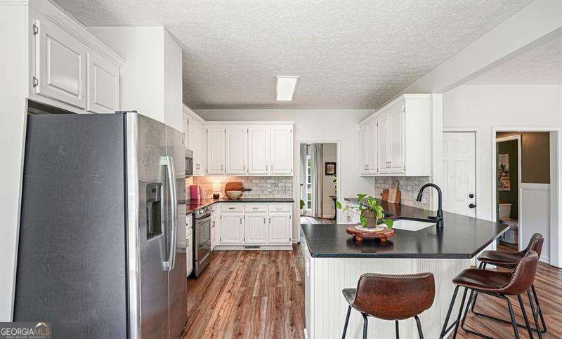 410 Windsor Way Property Photo 10