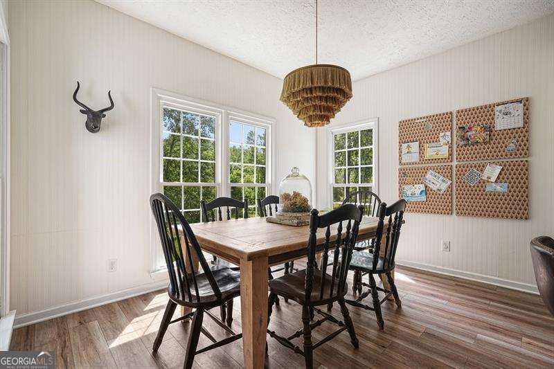 410 Windsor Way Property Photo 13