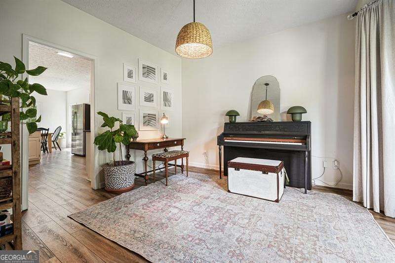 410 Windsor Way Property Photo 16