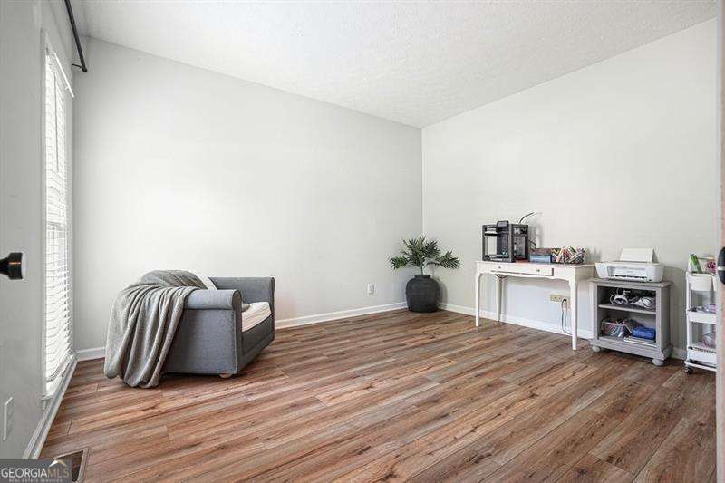 410 Windsor Way Property Photo 17
