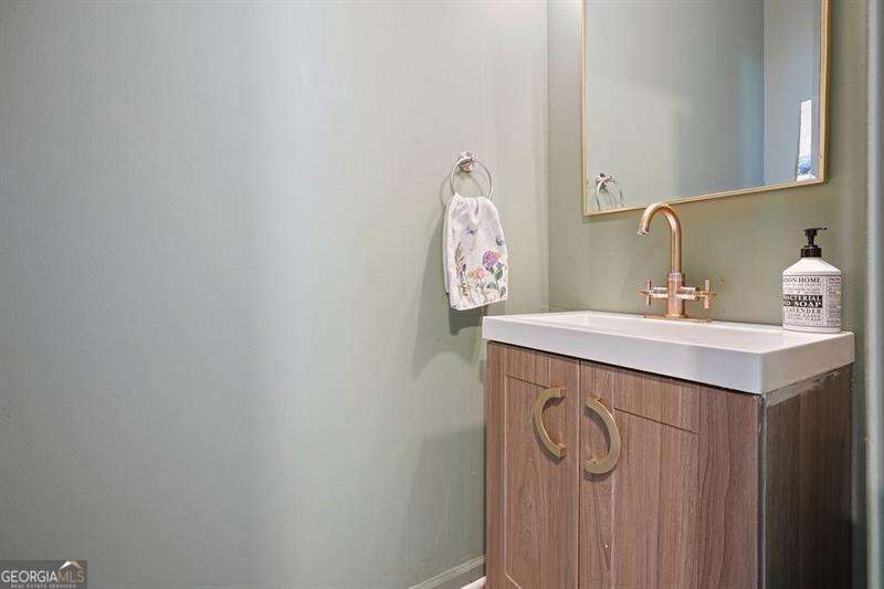 410 Windsor Way Property Photo 18