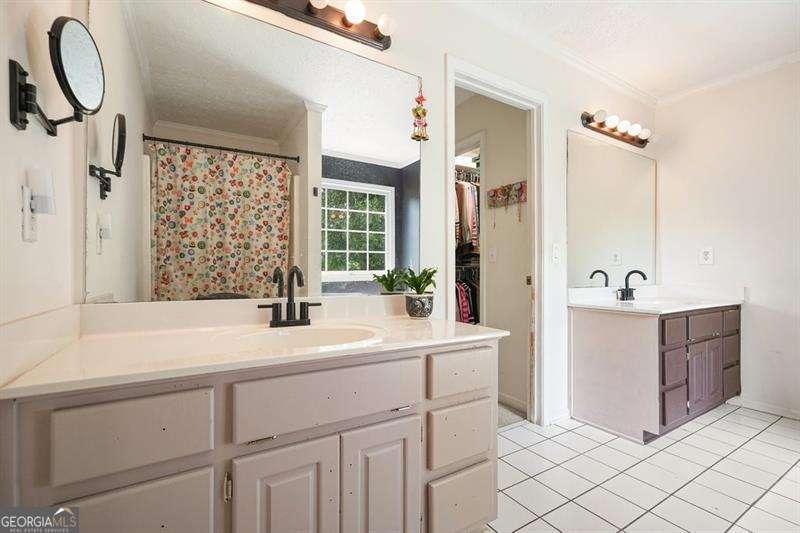 410 Windsor Way Property Photo 22
