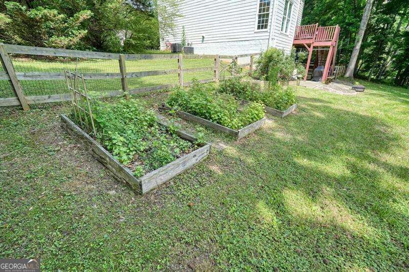 410 Windsor Way Property Photo 36
