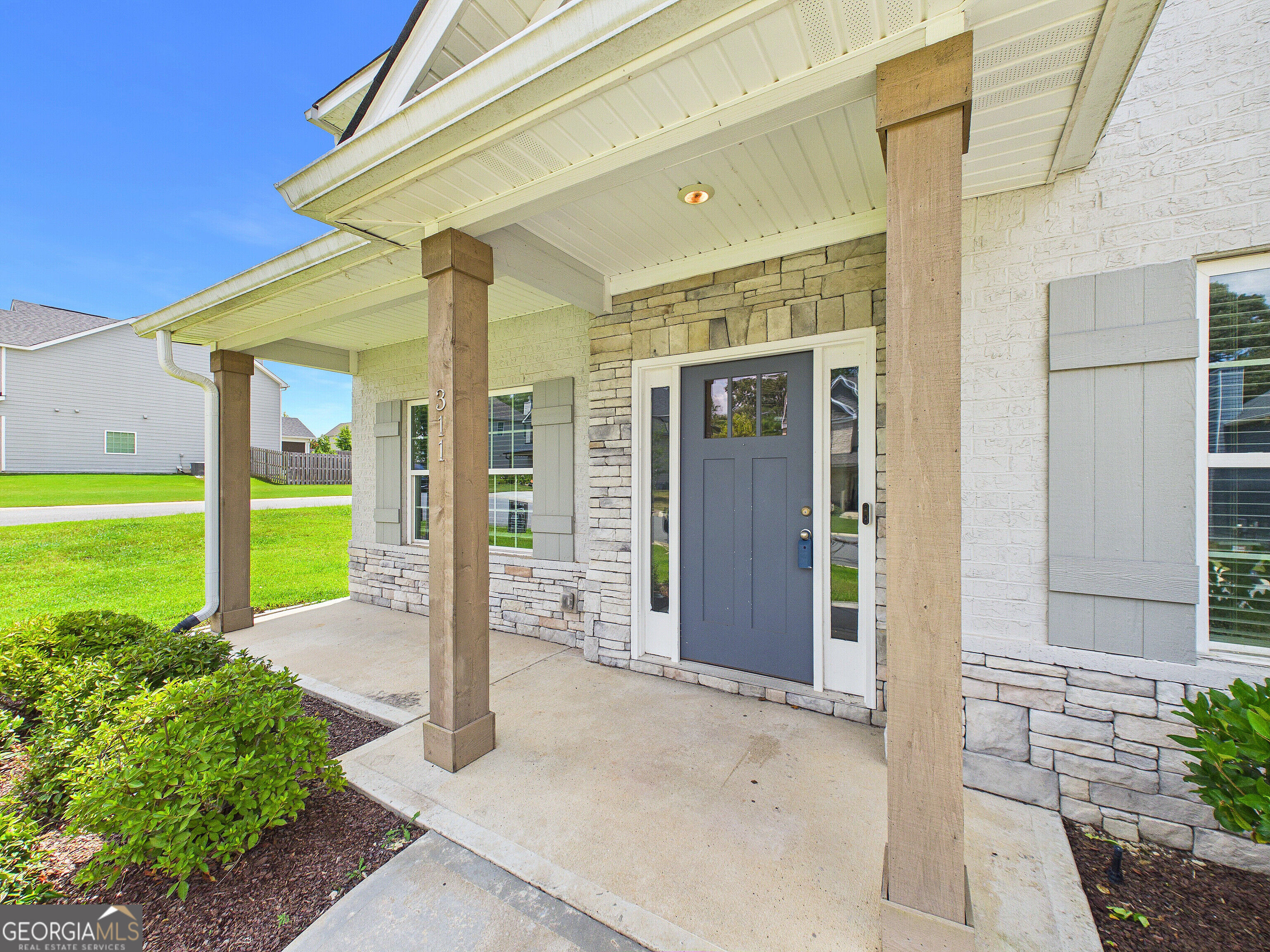 311 Shoshone Circle Property Photo 5
