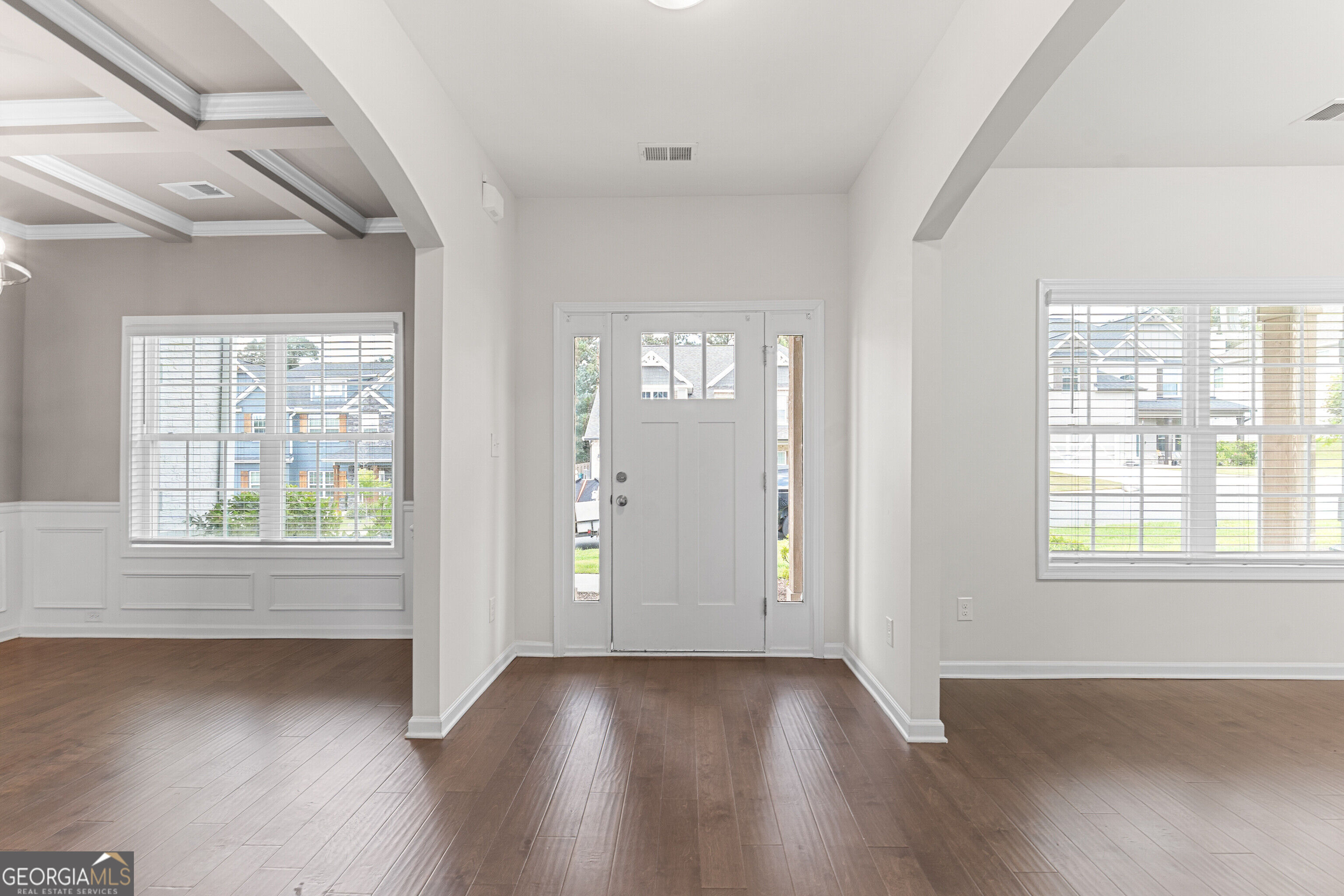 311 Shoshone Circle Property Photo 6