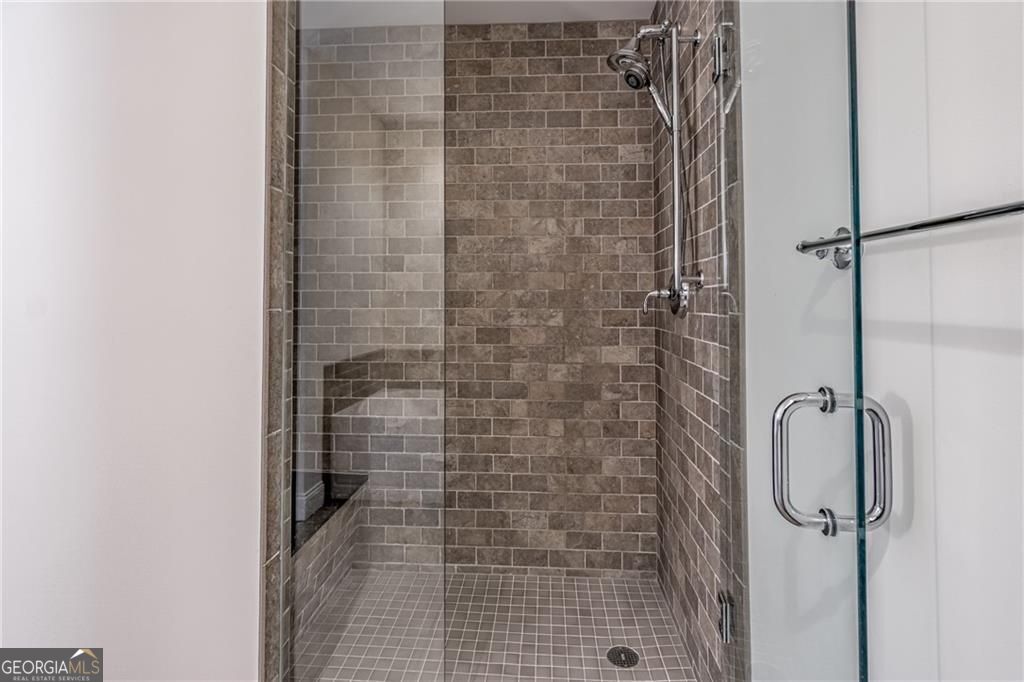 270 17th Street Nw Property Photo 8