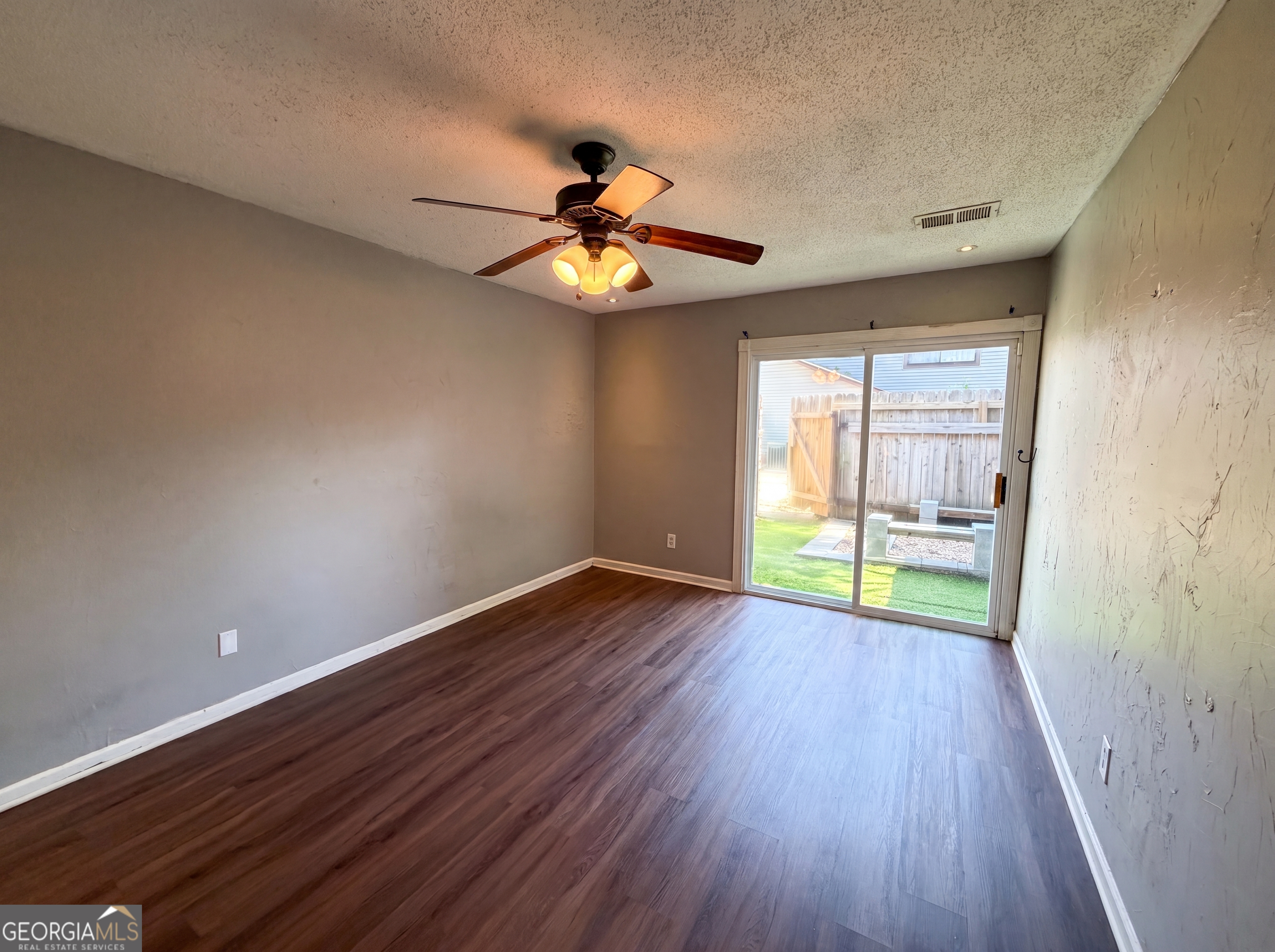 2725 Flintlock Place Property Photo 7