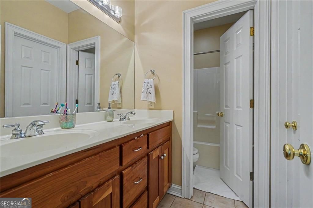 952 Ardmore Trail Property Photo 34