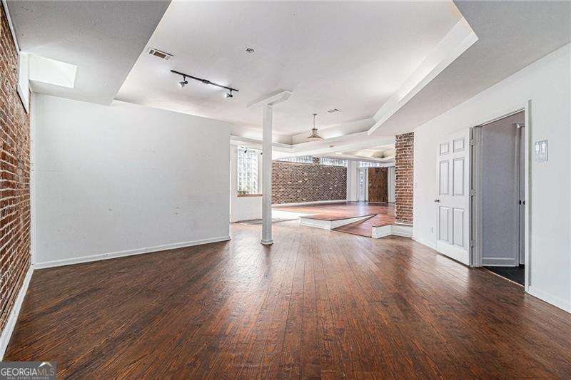 1112 Delaware Avenue Se Property Photo 10