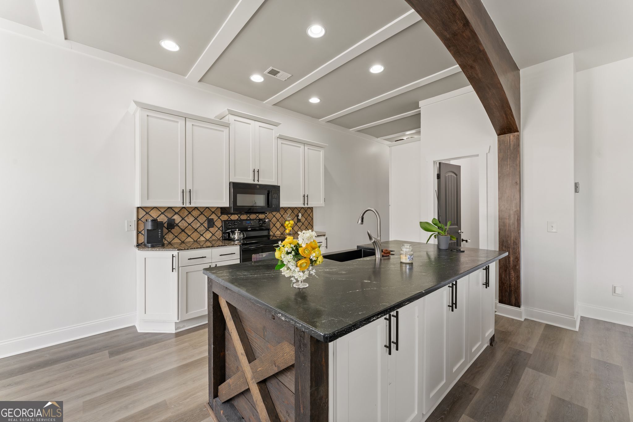 607 Sunflower Drive Property Photo 10