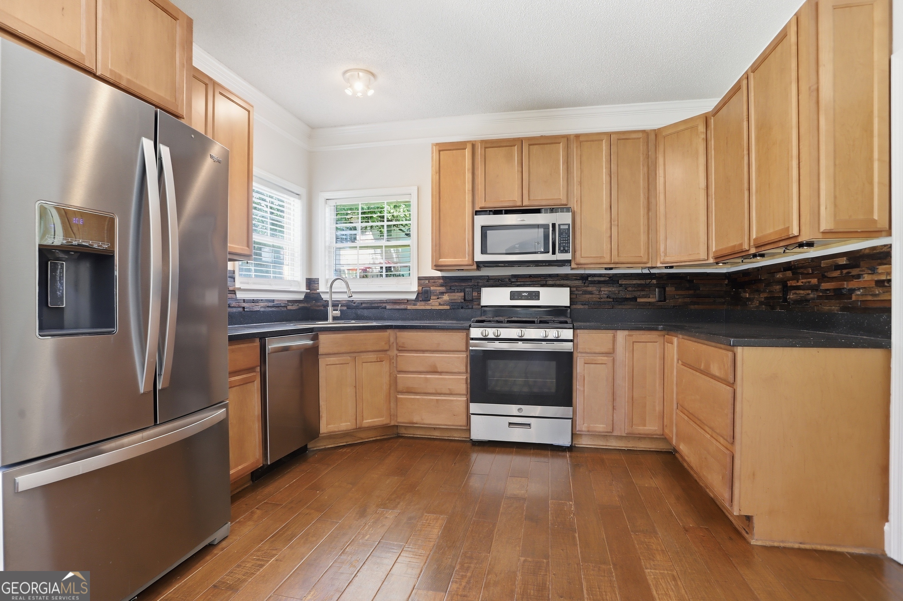 640 Autumn Leaf Circle Property Photo 2