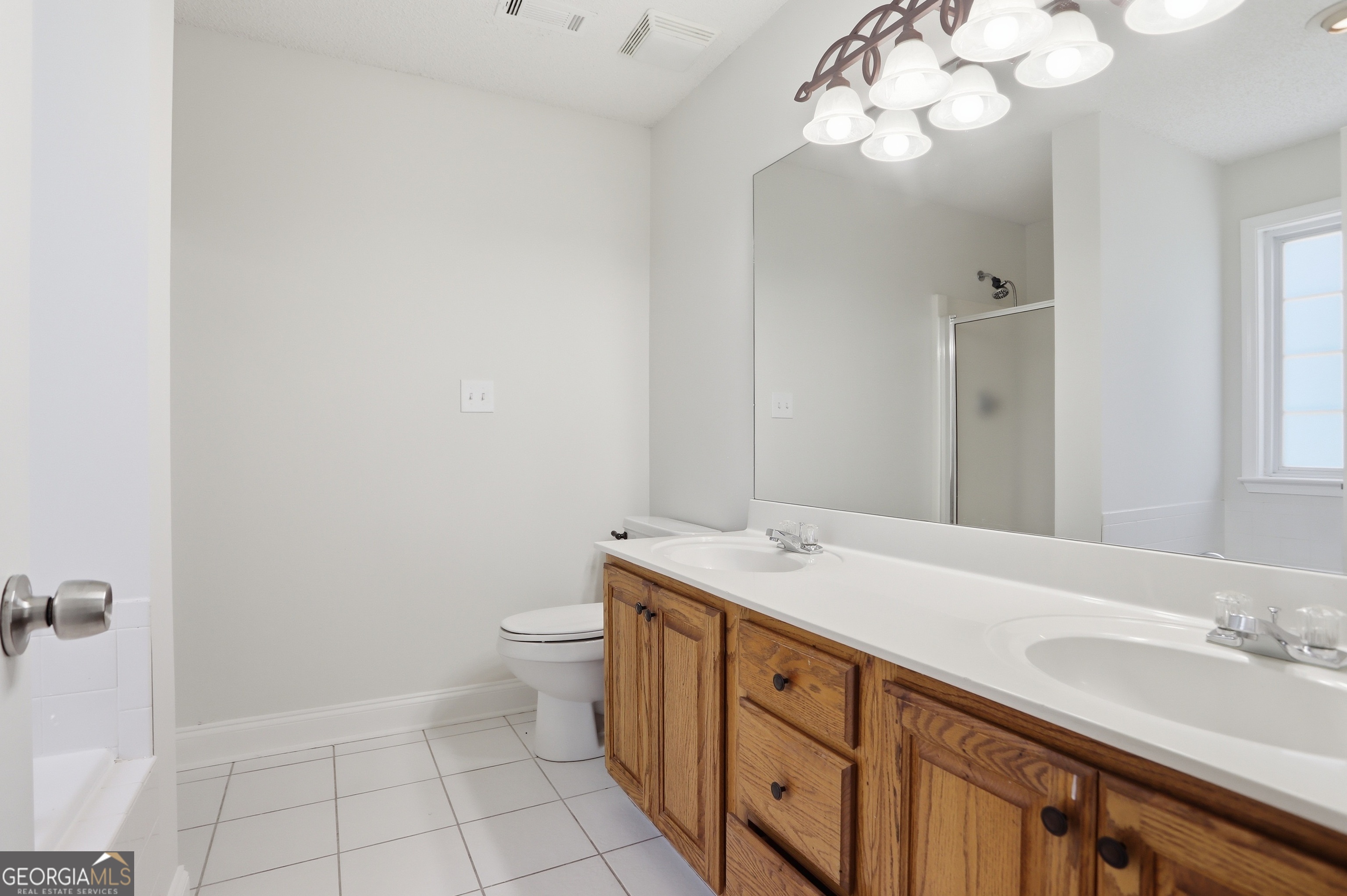 640 Autumn Leaf Circle Property Photo 6