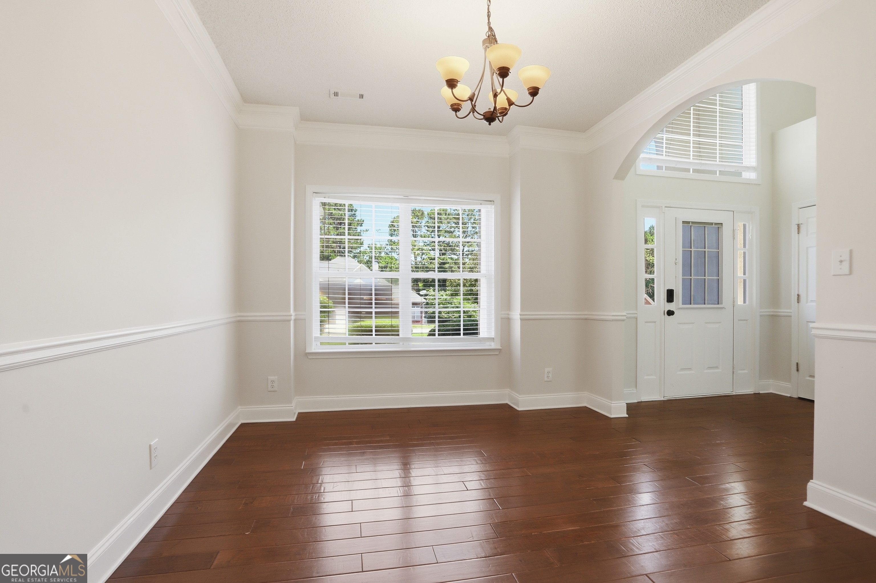 640 Autumn Leaf Circle Property Photo 11