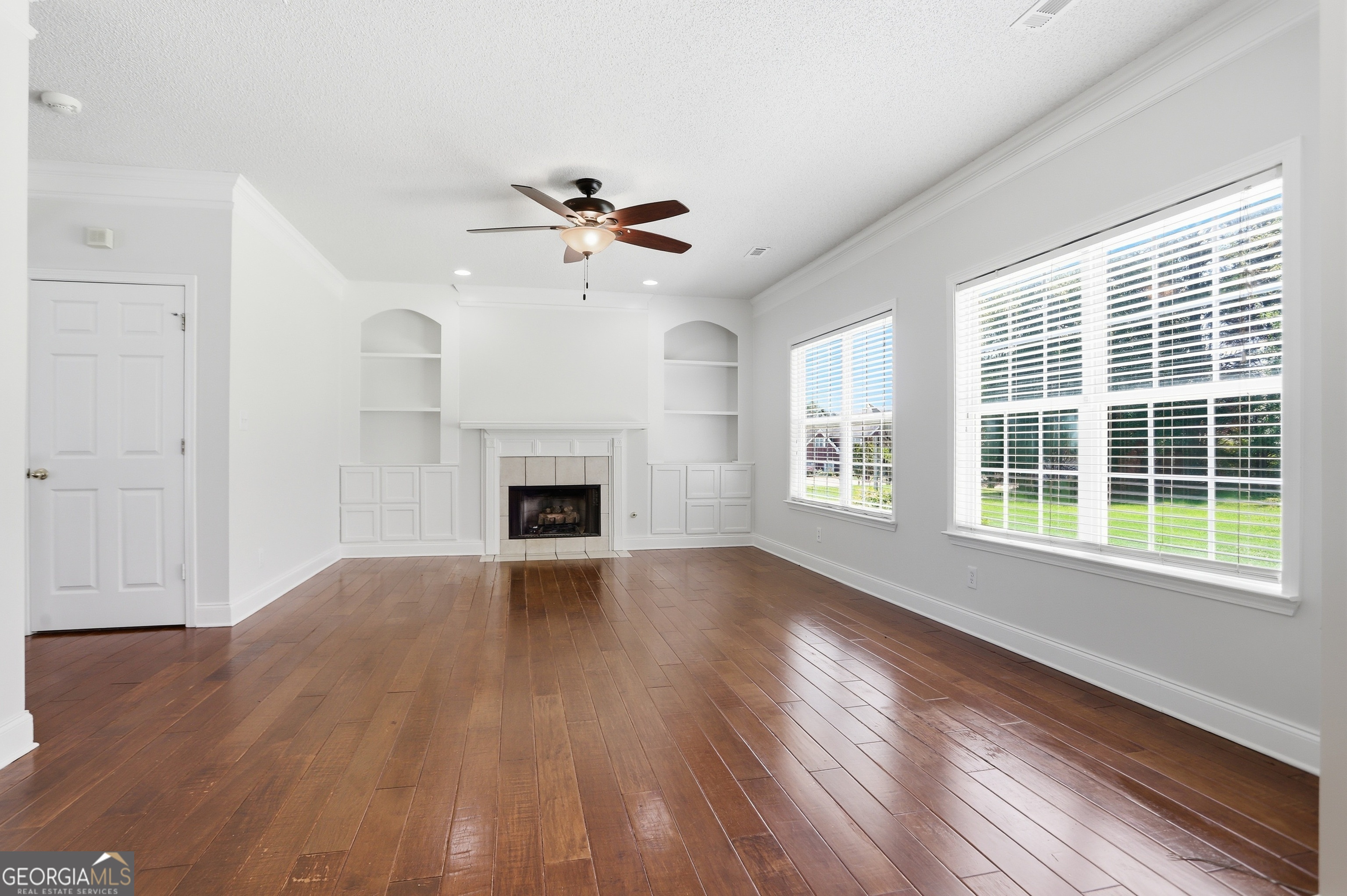 640 Autumn Leaf Circle Property Photo 13