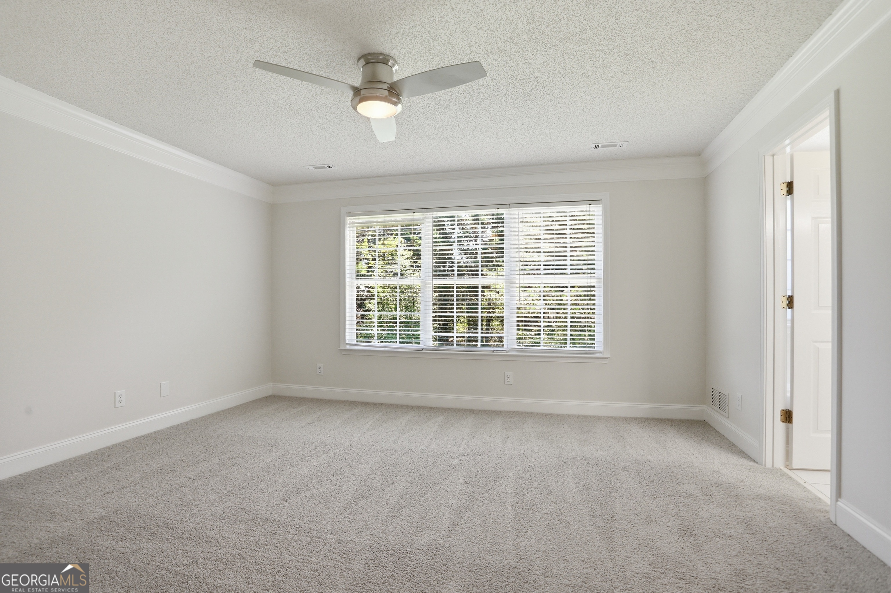 640 Autumn Leaf Circle Property Photo 21