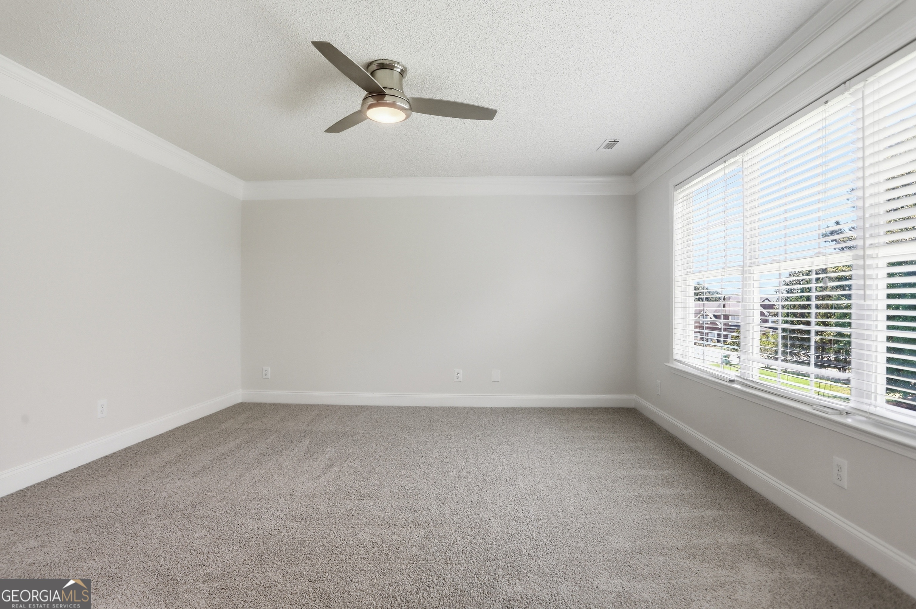640 Autumn Leaf Circle Property Photo 22