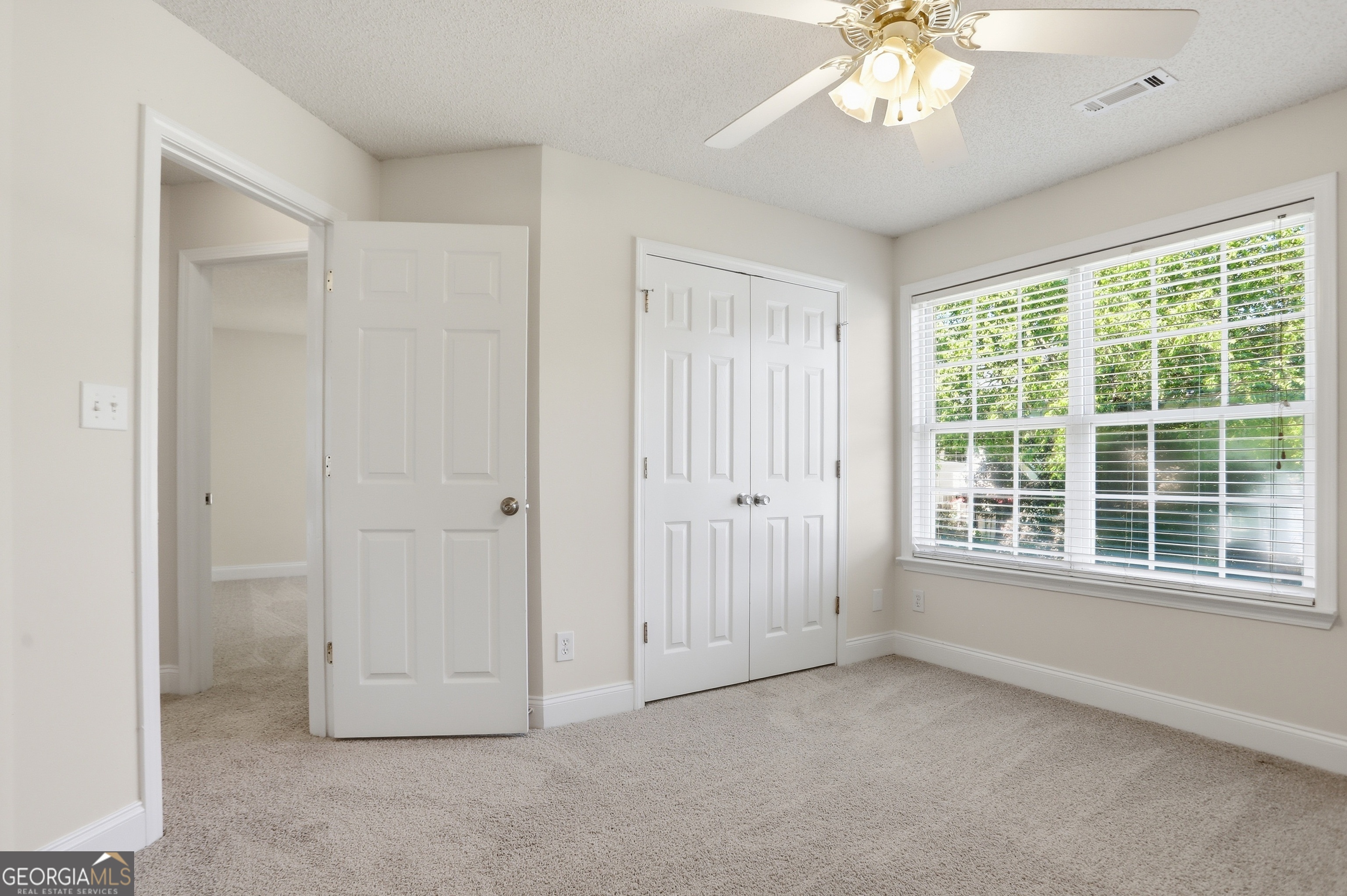 640 Autumn Leaf Circle Property Photo 26