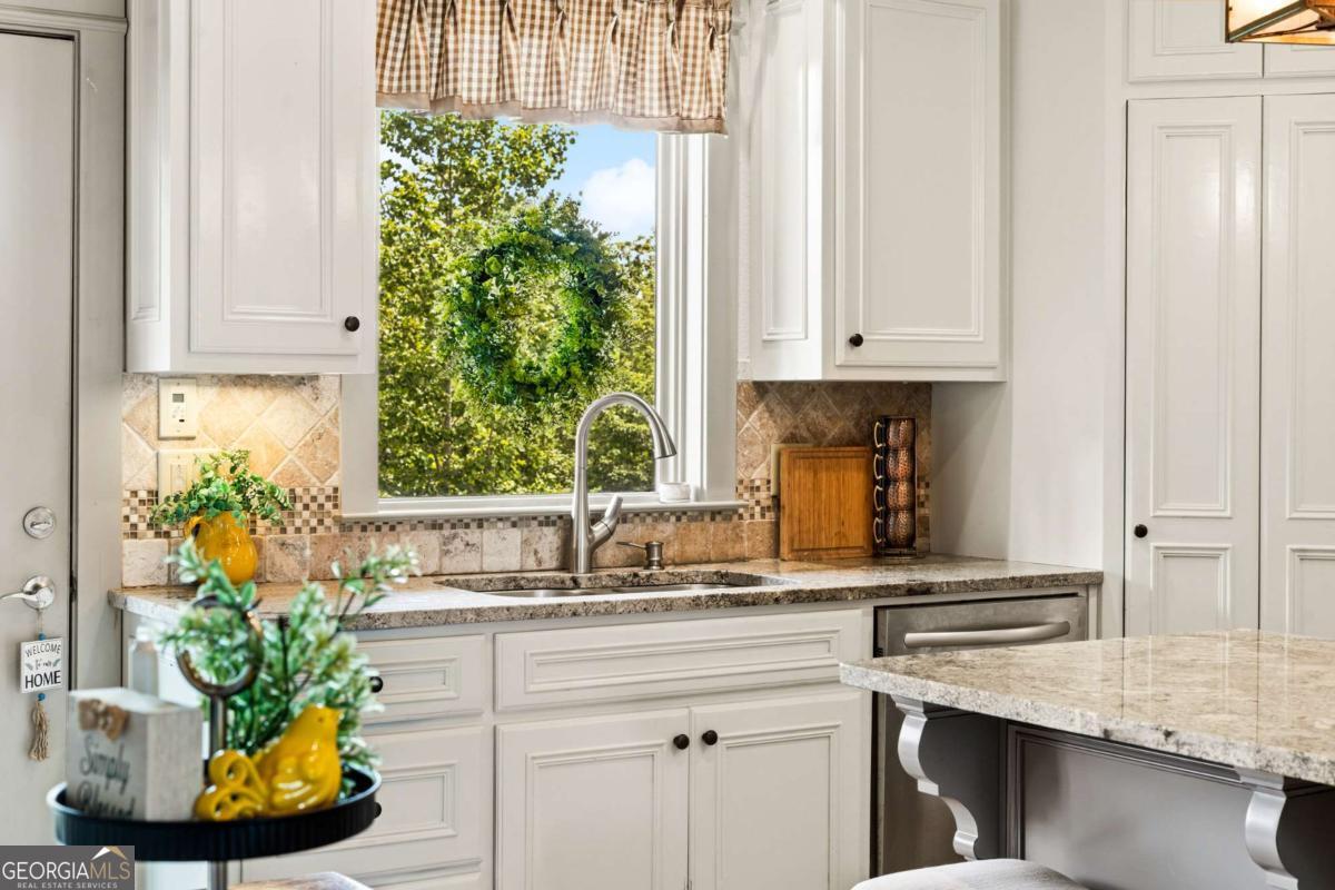 65 Cottage Lane Property Photo 15