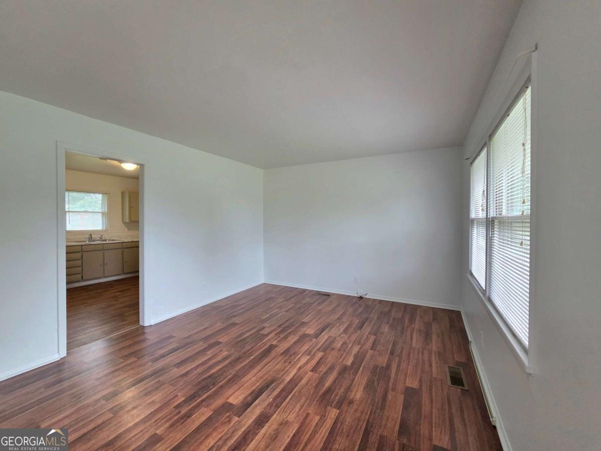 104 Delaware Avenue Property Photo 4