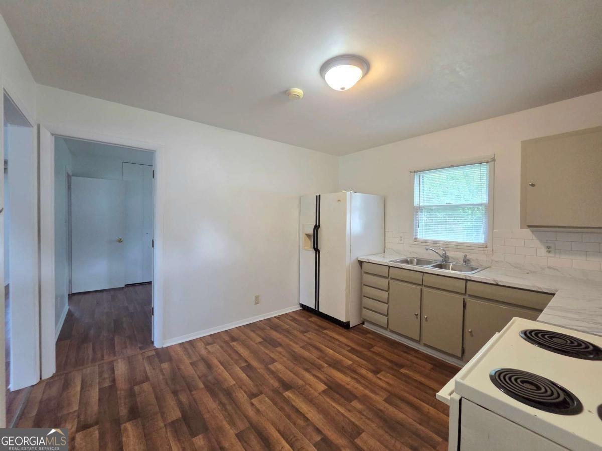 104 Delaware Avenue Property Photo 6