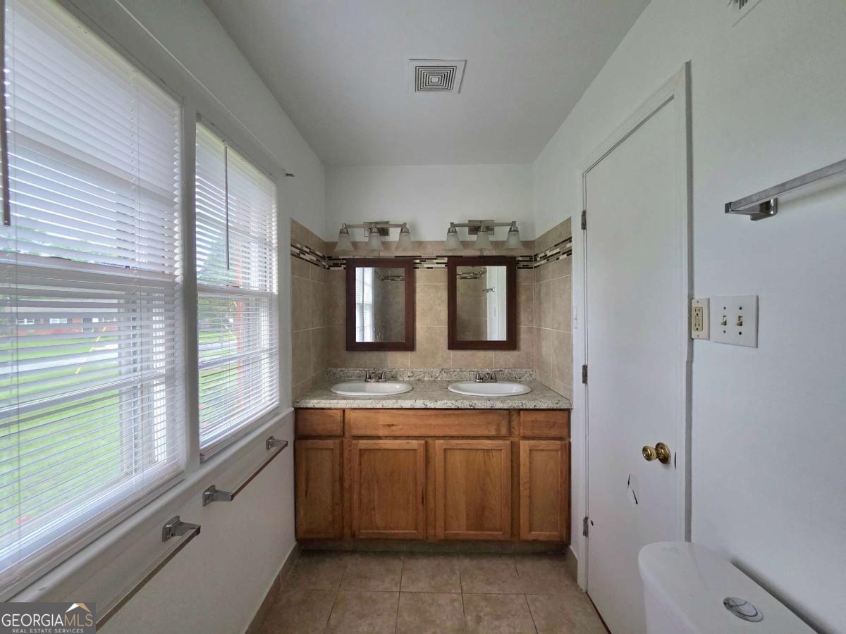 104 Delaware Avenue Property Photo 14