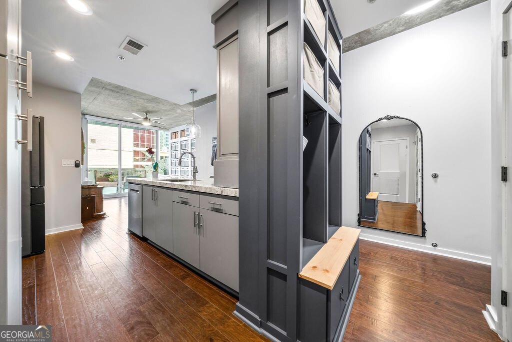 860 Peachtree Street Ne # 711 Property Photo 4