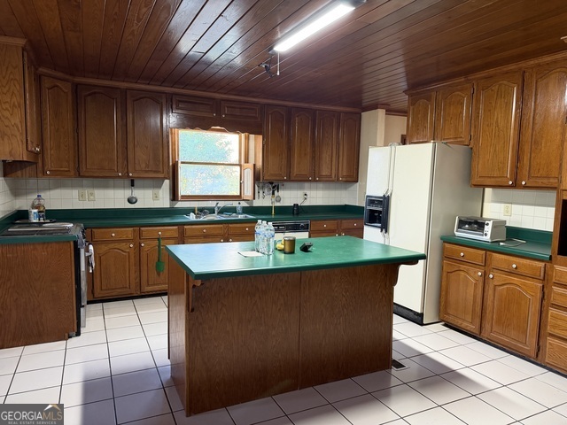 206 Ridge Circle Property Photo 6