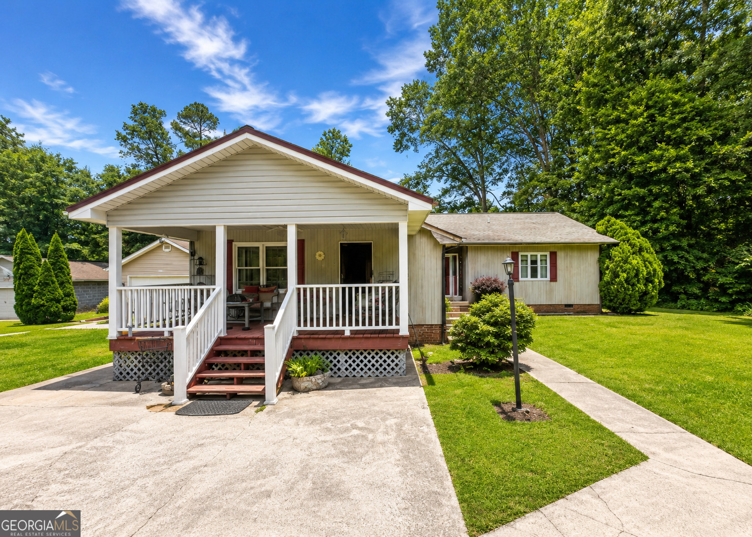 455 Wildwood Drive Property Photo 1