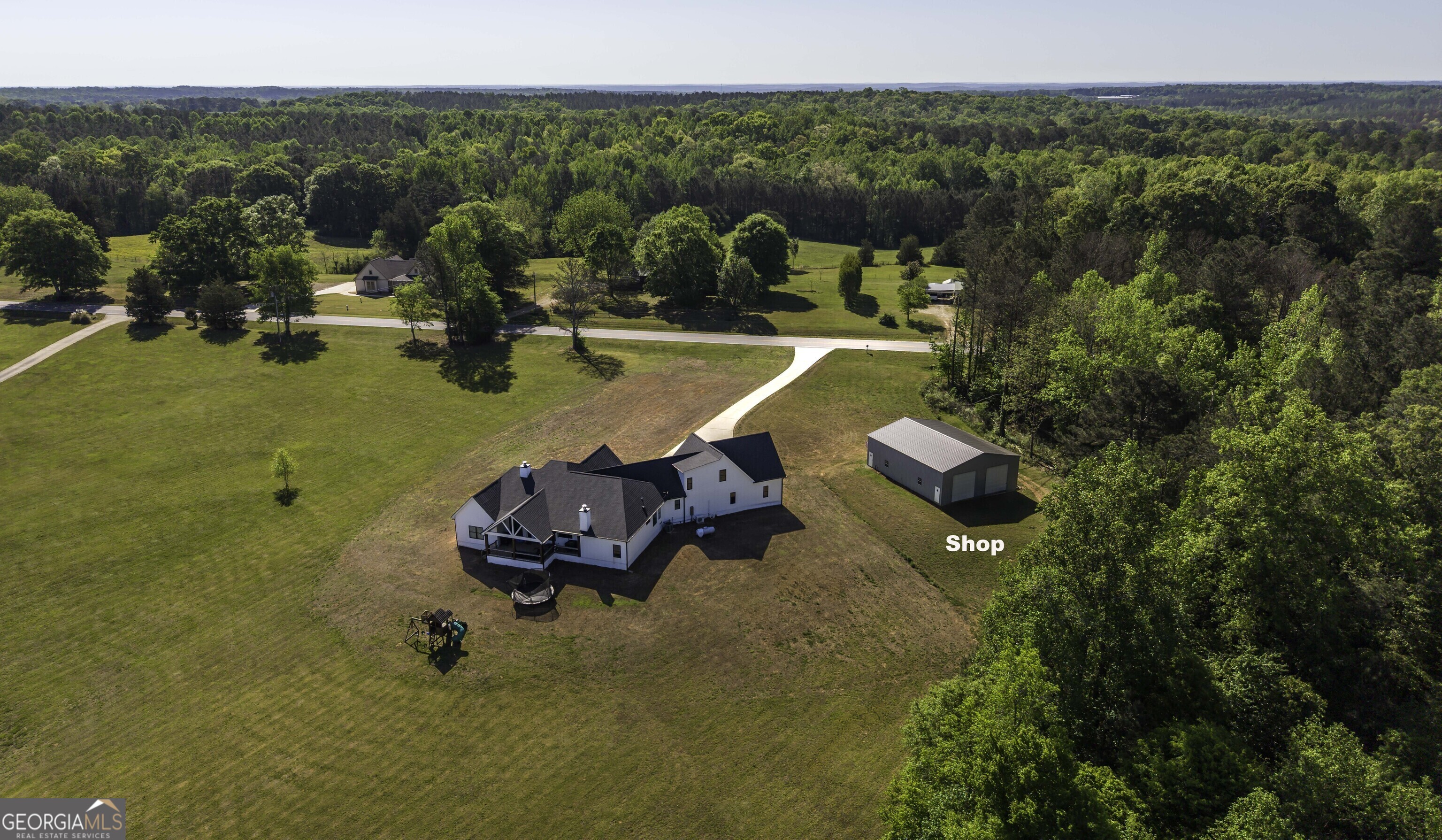 2392 Welcome Road Property Photo 4