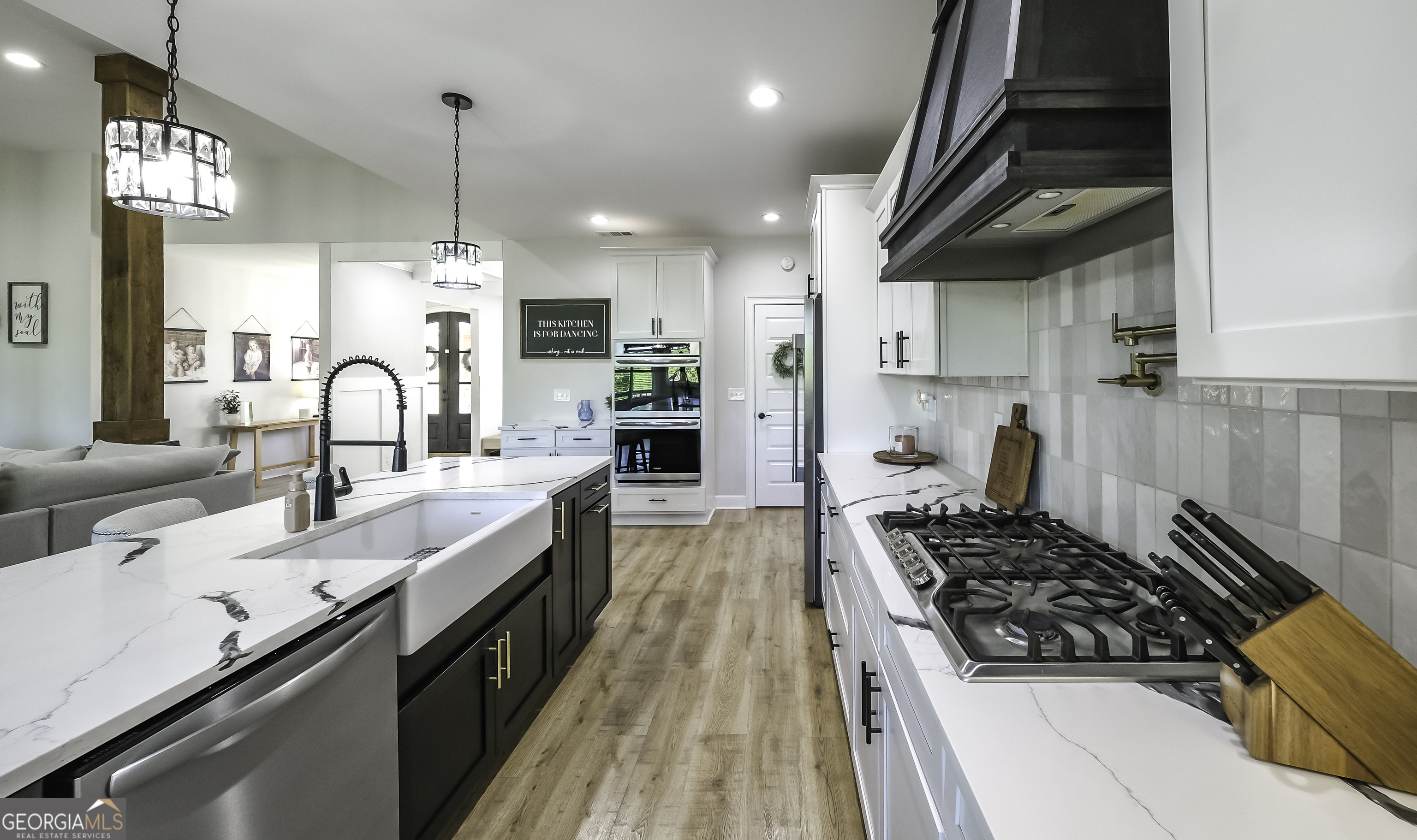 2392 Welcome Road Property Photo 10