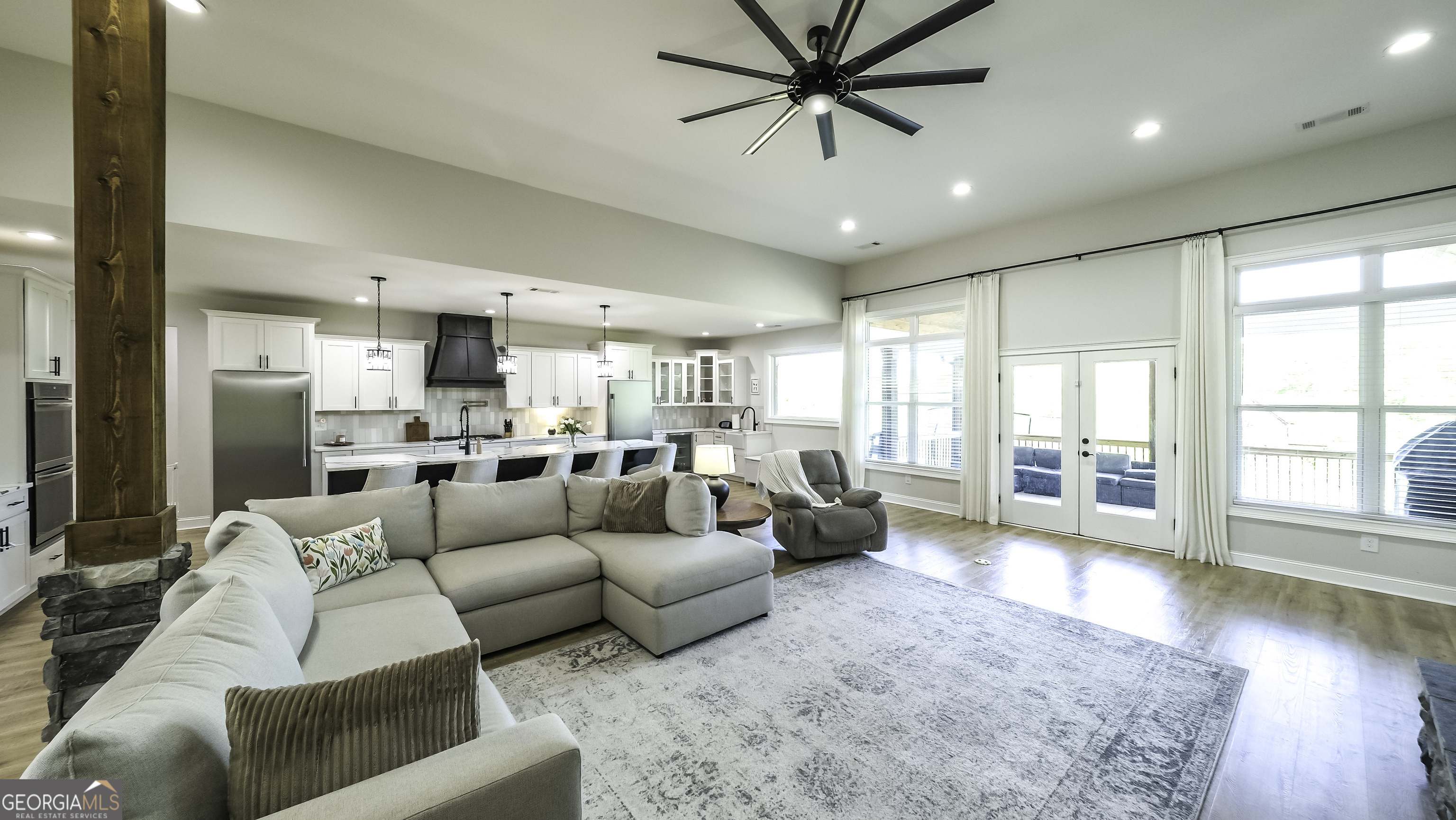 2392 Welcome Road Property Photo 18