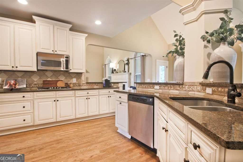 7251 Bluewater Lane Property Photo 21