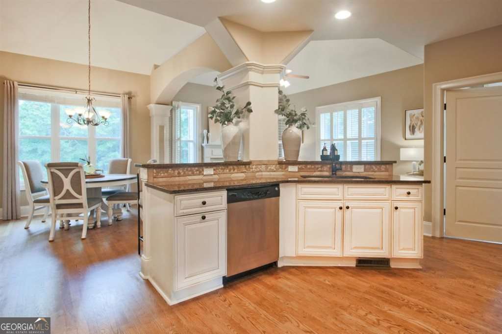 7251 Bluewater Lane Property Photo 23