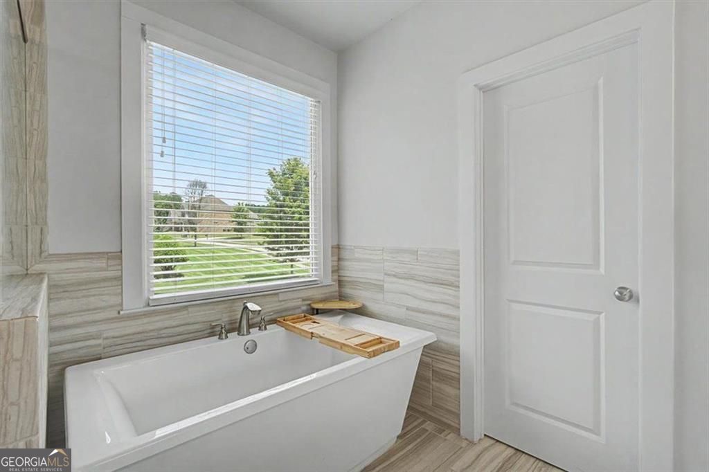210 Manchester Lane Property Photo 47