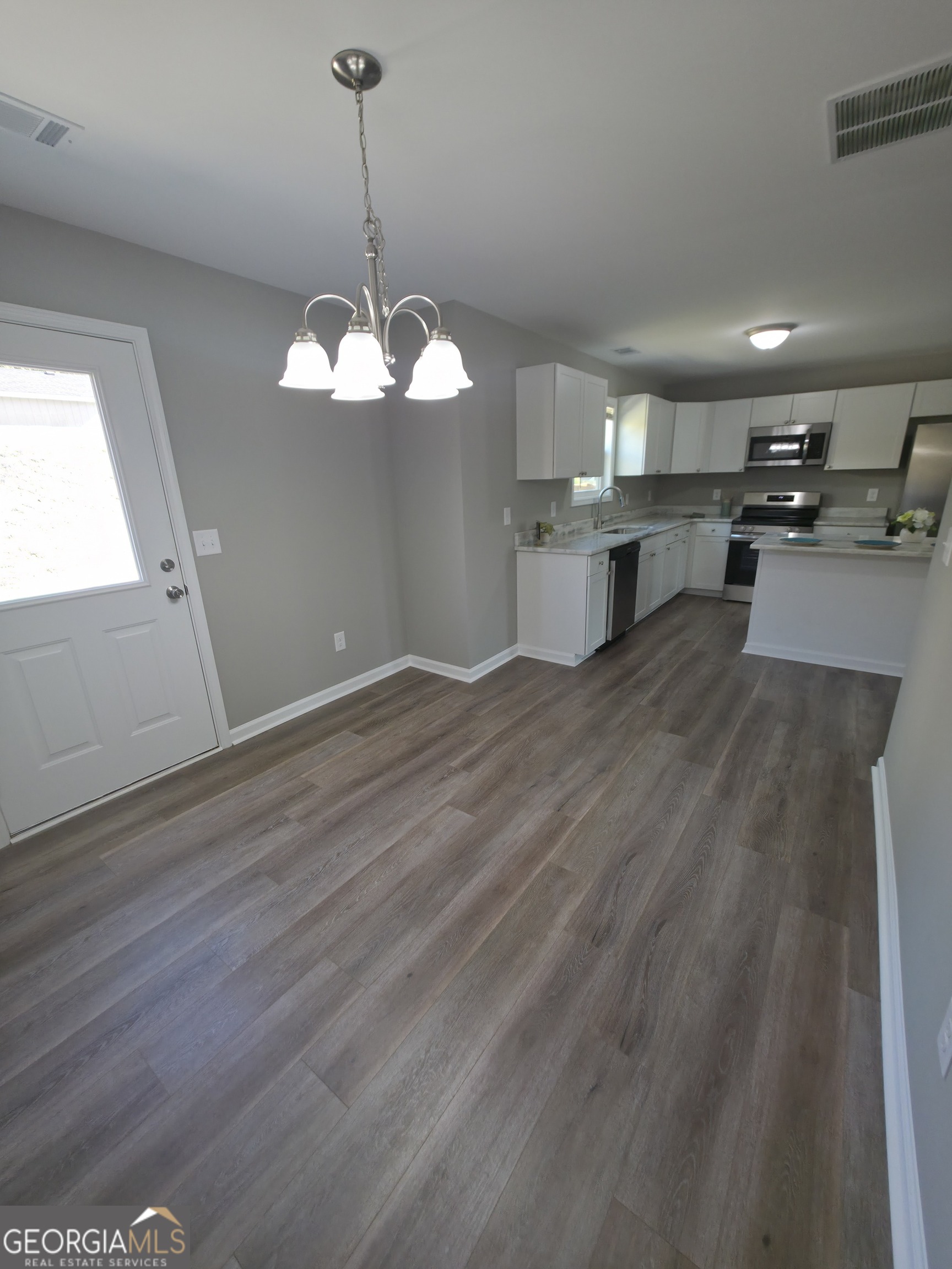 241 Charlotte Cir Property Photo 5